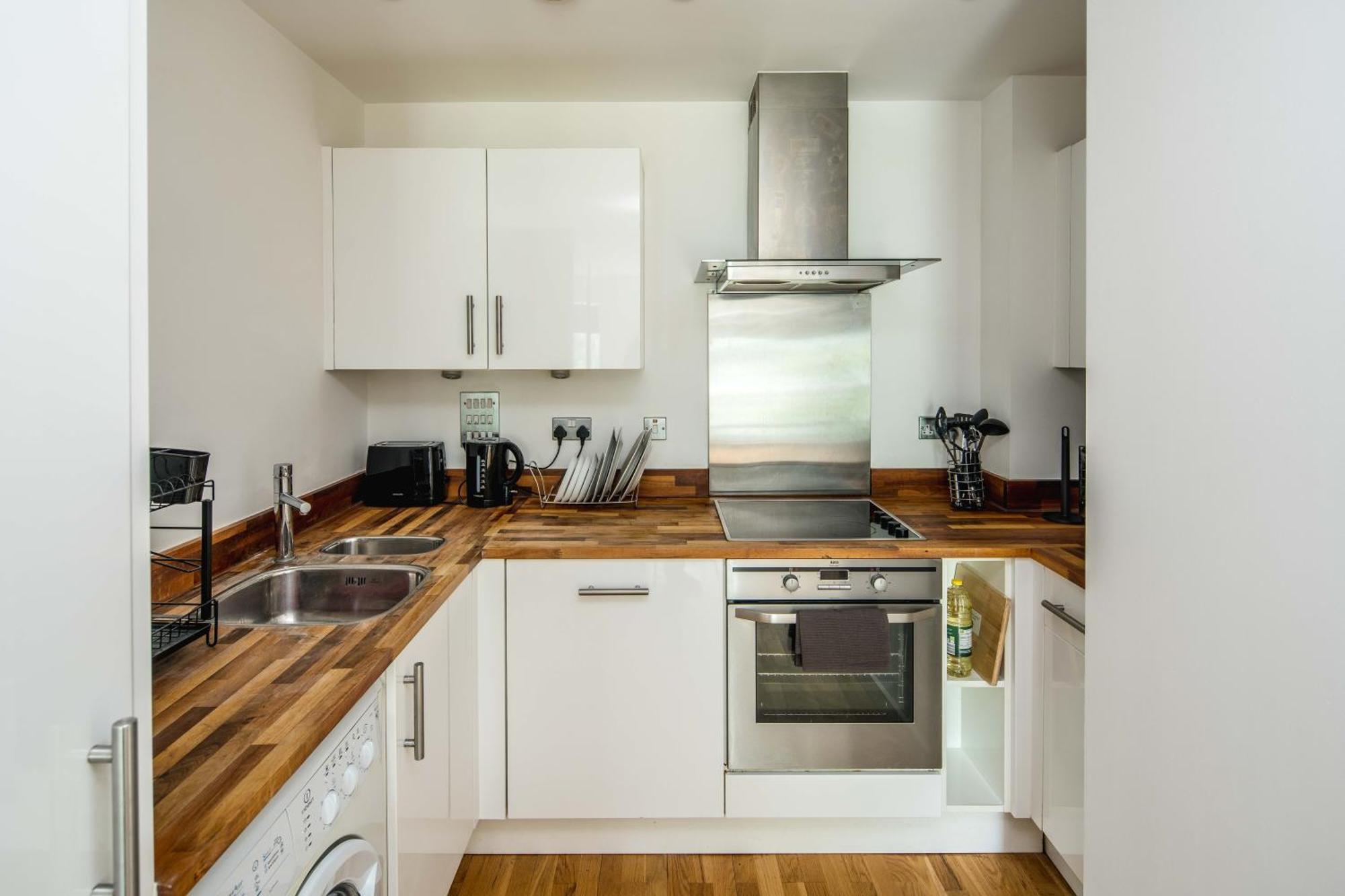 One Bedroom Near With Private Balcony Apartamento Londres